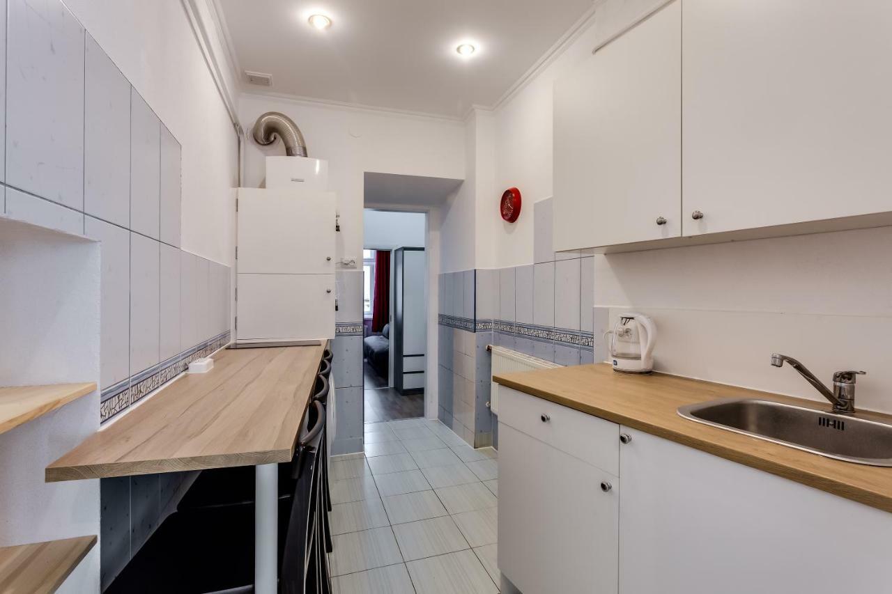 Modern Apartment In Lviv Historic Centre Exteriör bild