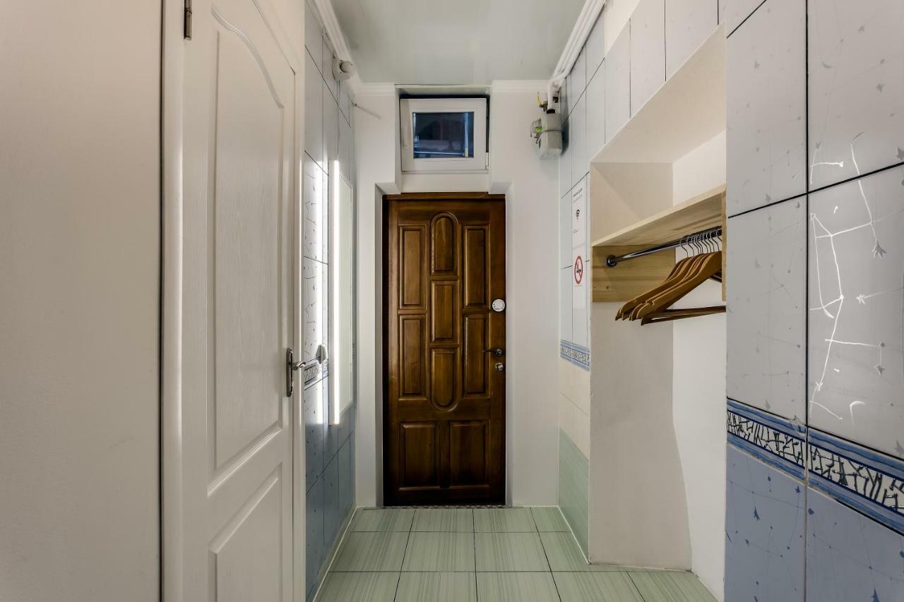 Modern Apartment In Lviv Historic Centre Exteriör bild