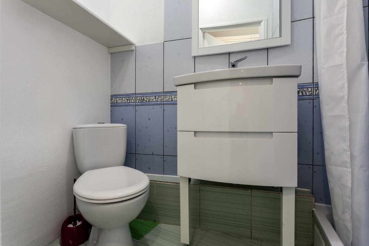 Modern Apartment In Lviv Historic Centre Exteriör bild