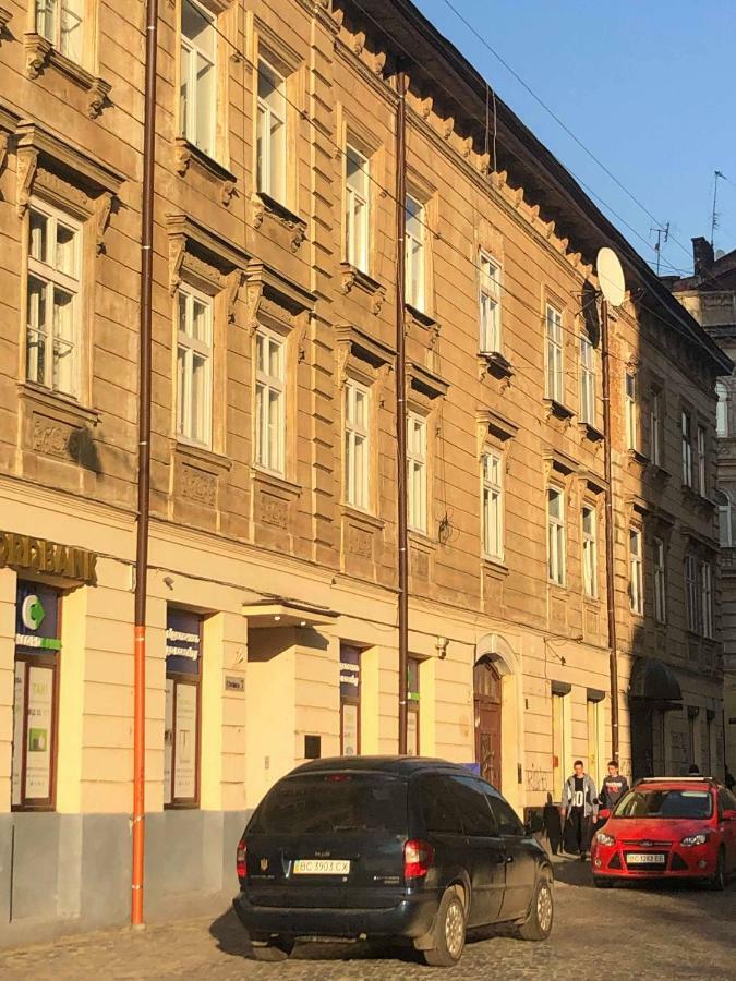 Modern Apartment In Lviv Historic Centre Exteriör bild